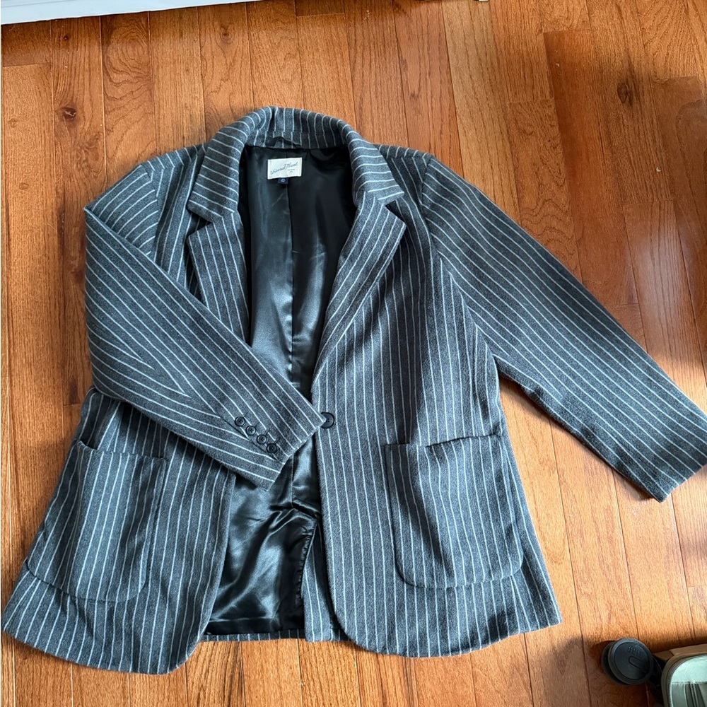 Universal Thread Gray Pinstripe Blazer